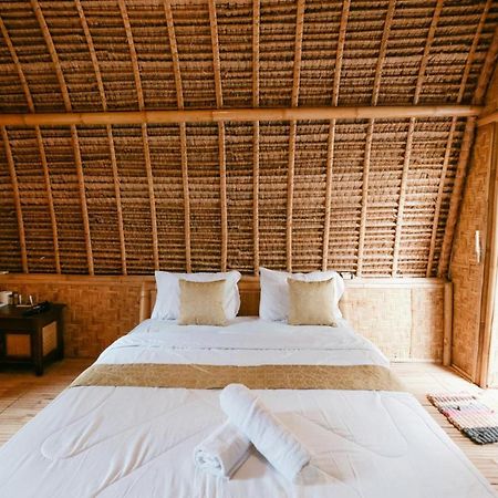 Cici Bungalow Senggigi Mangsit Exteriör bild