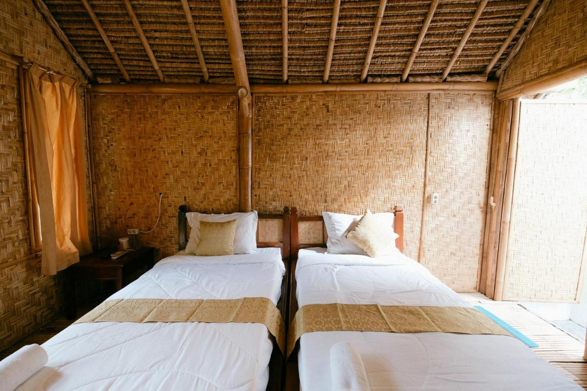 Cici Bungalow Senggigi Mangsit Exteriör bild