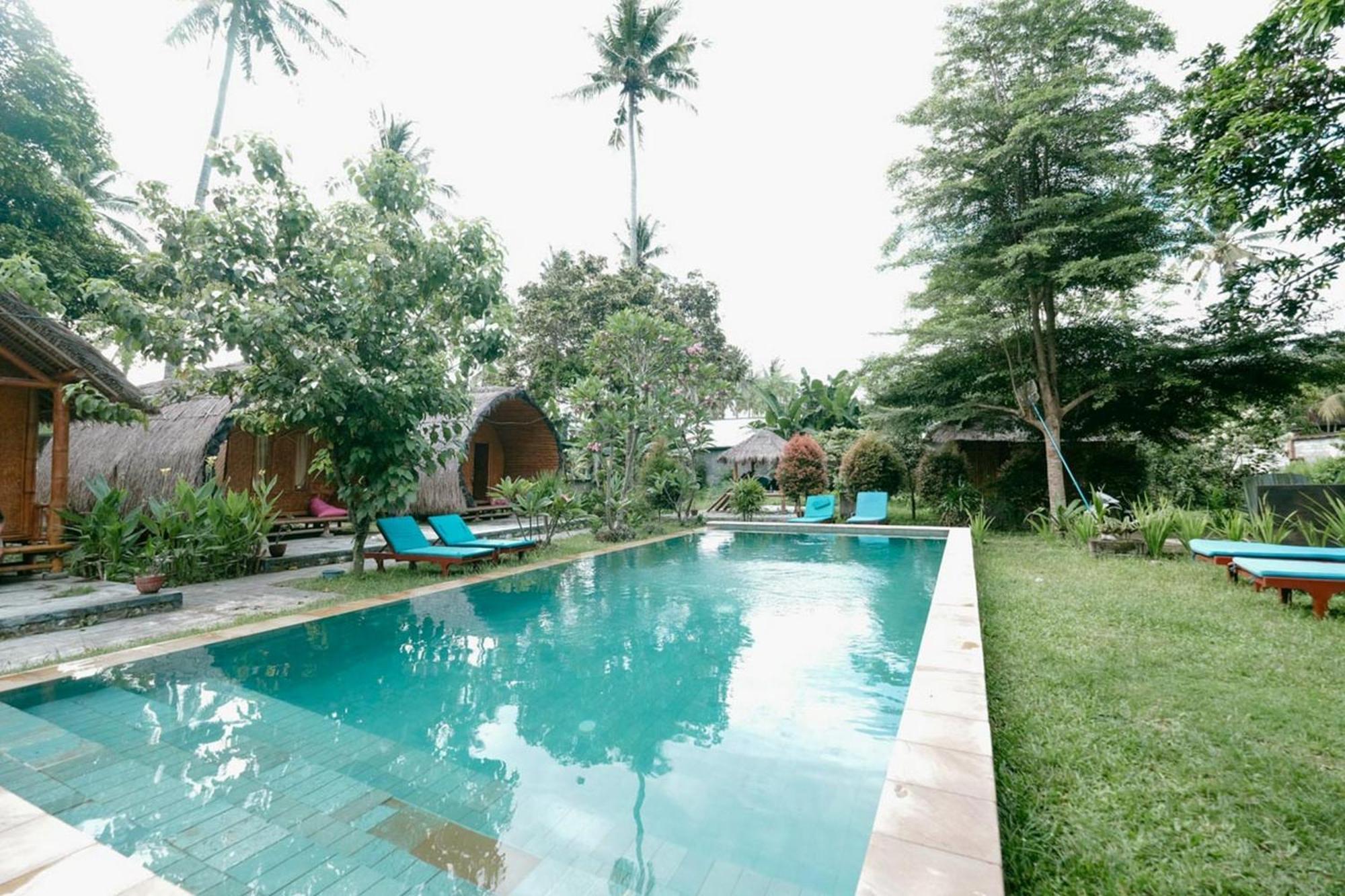 Cici Bungalow Senggigi Mangsit Exteriör bild