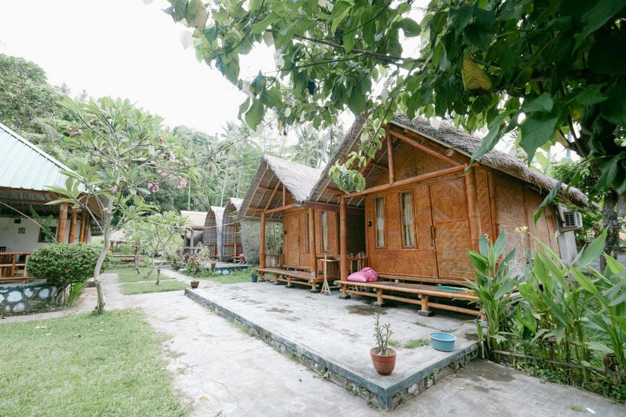 Cici Bungalow Senggigi Mangsit Exteriör bild