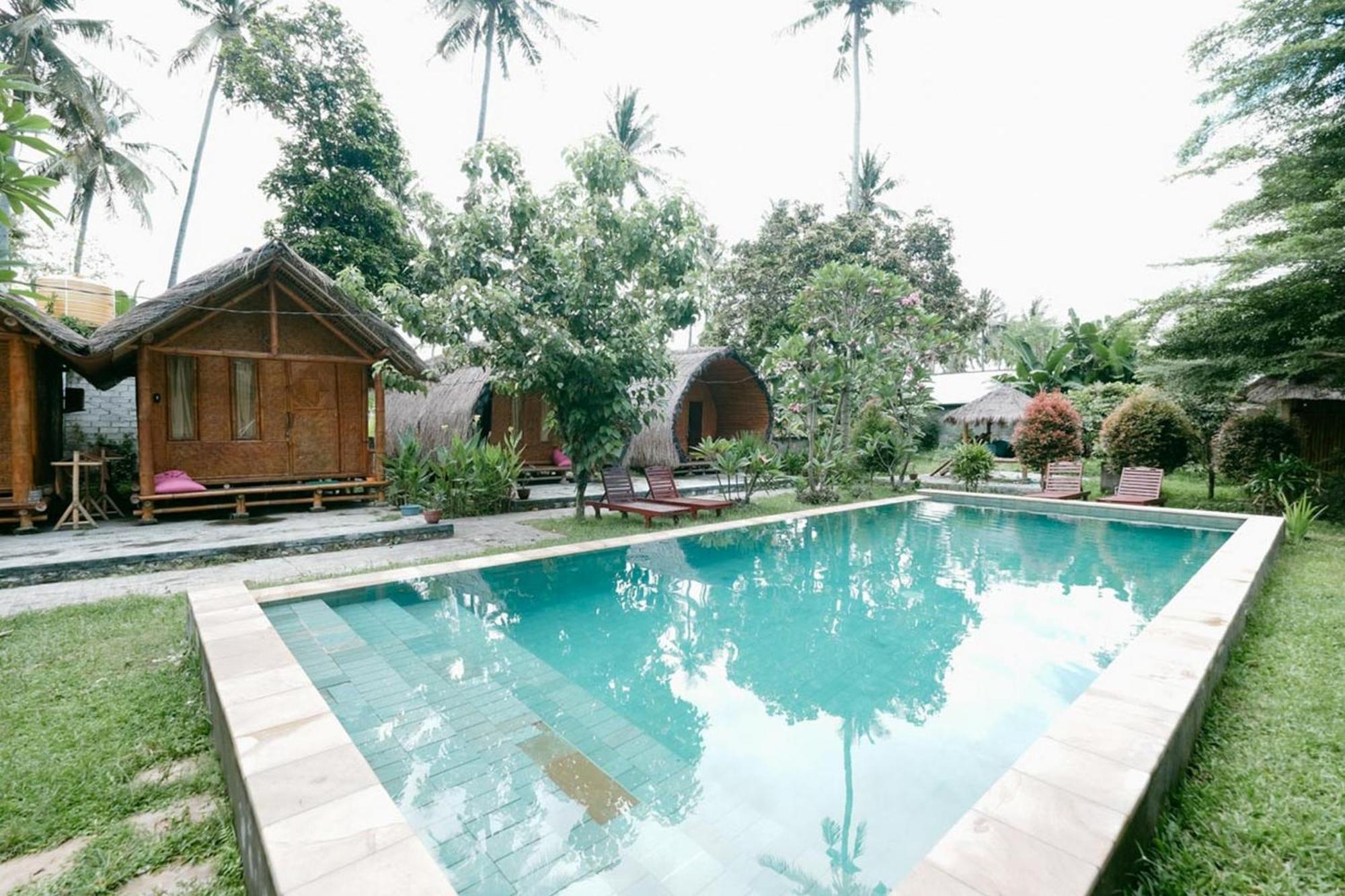 Cici Bungalow Senggigi Mangsit Exteriör bild