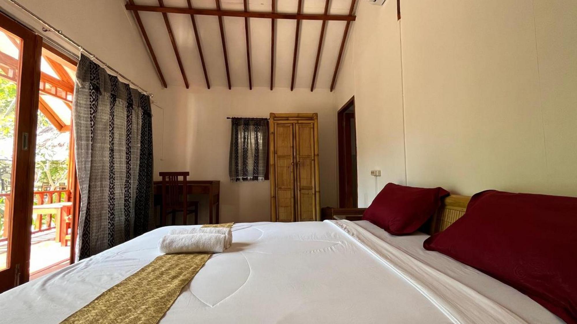 Cici Bungalow Senggigi Mangsit Exteriör bild